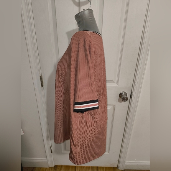 SHEIN Brown Boxy Short Sleeve T-Shirt - Picture 2 of 4